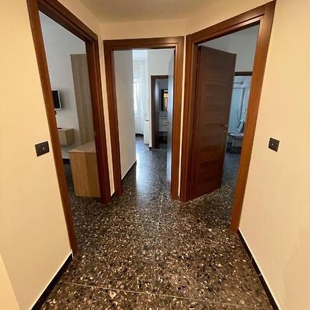 Due Passi Dal Mare Hotel Savona Buitenkant foto