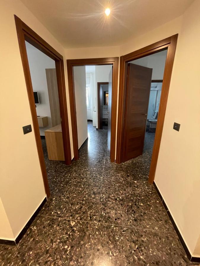 Due Passi Dal Mare Hotel Savona Buitenkant foto