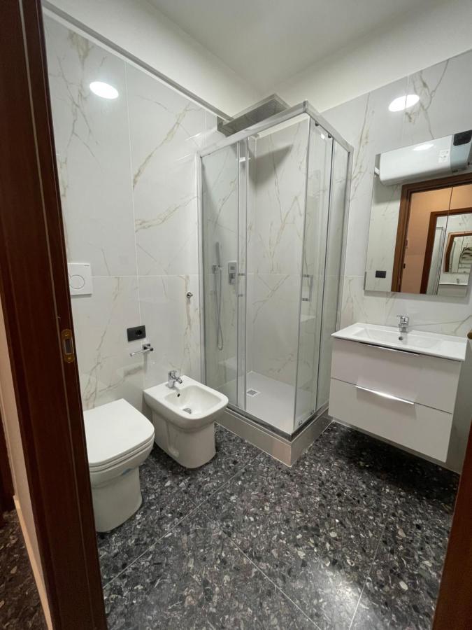 Due Passi Dal Mare Hotel Savona Buitenkant foto