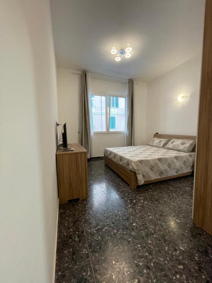 Due Passi Dal Mare Hotel Savona Buitenkant foto